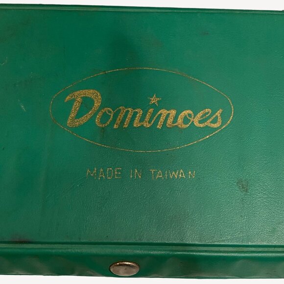 Vintage Dominoes Set With Green Case Made In Taiwan Classic Fun For Family Game - Picture 3 of 9